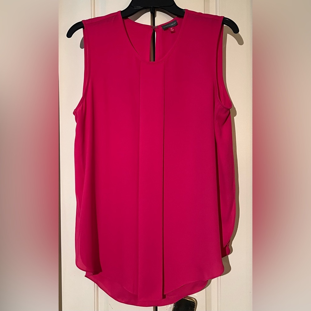 Vince Camuto Sleeveless V-Neck Tunic Blouse • Sz. Medium • Fuchsia Pink